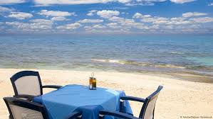 Lake life comes to life when you pull up a chair at the blue chair with captivating views of the london bridge to dine on your favorite. 10 Things You Should Know Before Going To A German Restaurant Lifestyle Dw 16 11 2015