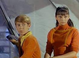 Will Robinson And Penny Robinson Lost In Space Great Show 1960 S Lost In Space Space Tv Series Space Tv Shows