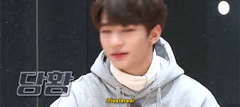 Pasti main dukun, main pelet. Intinya Cowok Ganteng Mah Bebas Warn Alternatif Univers Lowerca Acak Acak Amreading Books Wattp Stray Kids Stray Kids Members Stray Kids Hyunjin