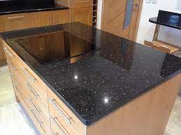 Doğal malzemelerden olan granitin kullanılmasıyla benzersiz mutfak ve banyo tezgahı sahibi olabilirsiniz. Granit Tezgah Durna Mermer Insaat