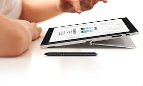 The i8 max has a pretty smart external design, with a support pedestal incorporated in its back that we have. Voyo S I8 Max The First Helio X20 10 Core Tablet With 4g Techtablets