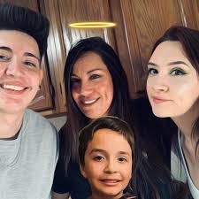 Ralph Salcido's Instagram, Twitter & Facebook