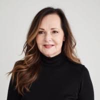 Keri Flint's Instagram, Twitter & Facebook