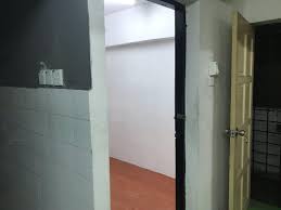 Kami menyediakan perkhidmatan lori sewa yang cekap & tenaga pekerja yang mahir.kerja2 pemasangan perabot & rapping barangan yang mudah pecah. Rumah Sewa Lembah Subang Ara Damansara Property Rentals On Carousell