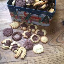 Une Presse A Biscuits Pour Des Bredele Et Autres Sables Avec Images Presse A Biscuits