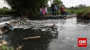 Karangan tentang cara untuk mengatasi masalah pencemaran alam sekitar. Ahok Pencemaran Sungai Sebabkan Ikan Di Ancol Mati