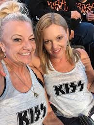 Cheryl Huie's Instagram, Twitter & Facebook