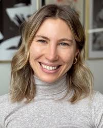 Melissa Gluck's Instagram, Twitter & Facebook