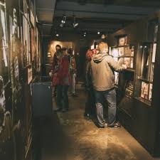 Maybe you would like to learn more about one of these? Muzeum Powstania Warszawskiego Muzeum Powstania Warszawskiego