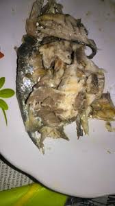 Agar nasi semakin menarik dan enak untuk dimakan maka dibuatlah nasi goreng. Namakucella Nasi Goreng Ikan Rebus Sedap