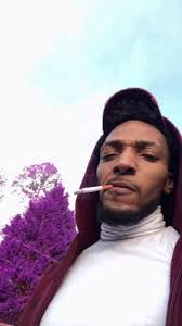 Kari Crawford's Instagram, Twitter & Facebook