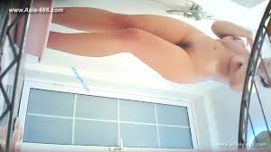 Peeping Chinese Girls Bathing exposed in Episode 35