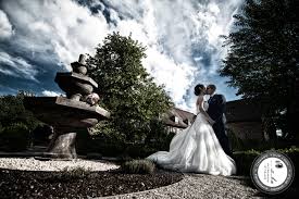 Hochzeit Brautpaar Krautergarten Hotel Kloster Hornbach Sudwestpfalz Heiraten Hochzeitslocation Hochzeitstrends Heiraten Romantische Hochzeit Kloster