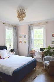 Arranging and decorating a small bedroom can be a challenge. Small Guest Room With Desk Novocom Top