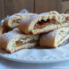 Ricette biscotti ai fichi con foto e procedimento. Biscotto Rotolo Ai Fichi Ripieno Cucinare E Come Amare