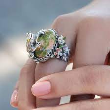 Frog Ring Frogs Frog Jewelry Animal Ring Adjustable Ring Etsy In 2021 Frog Jewelry Gold Ear Jacket Spike Ear Jacket