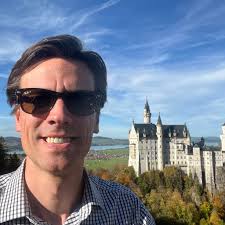 Hi! I'm new to this group. I recently joined because I'm a 80s and 90s car  nut without the car 😂