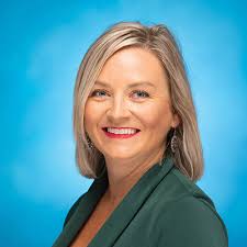 Lisa Leath's Instagram, Twitter & Facebook