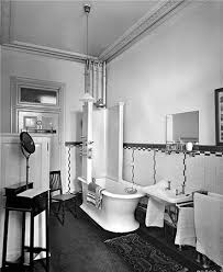 Of the fixtures, the simplest bathrooms featured a toilet, a lavatory with bowl (the sink), bathtub, and mirror, whereas the most luxurious added a needle show, a fixed bath, heated towel rails, and other exquisite details to this room. Edwardian Bathroom Top Tips For Getting The Look Mr Victorian