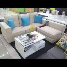 Selain sofa dan kursi tamu, meja tamu model minimalis ini juga merupakan elemen penting. Sofa Dan Meja Ruang Tamu Minimalis Mebel 811257225