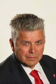 Veteran politician to stand down in May