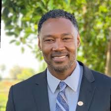 Thank you Chancellor Yang for your commitment of 30 years to our  university. UCSB wouldn't be the top tier university it is today without  your leadership.