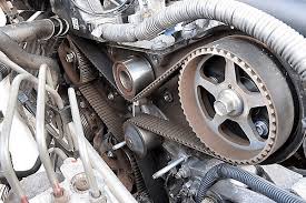 Aveți idee unde as găsi un service. La Cati Km Se Schimba Distributia Pe Lant Sau Curea Auto Vrom