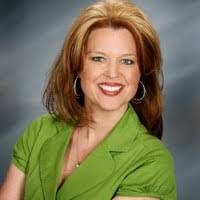 Kari Hendricks's Instagram, Twitter & Facebook