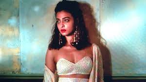 The giant streaming platform, netflix, surprised fans on wednesday while introducing the cast of its upcoming film monica, o my darling. Ow4d5g0gv44ram