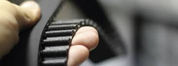 Der zahnriemen ist ein wichtiges element in der funktion des motors. Zahnriemenwechsel An Einem Mercedes Benz Eine Kostenubersicht