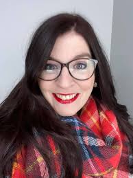 This is for you Erlinda 🌸. Please ignore the end of summer scruffiness!