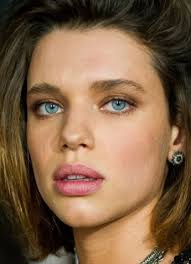 Resultado de imagem para Bruna Linzmeyer