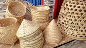 Cara membuat anyaman bambu yang sederhana tetapi kreatif dan memiliki harga jual yang tinggi cara membuat anyaman dari kertas: Menguji Eksistensi Kerajinan Tangan Anyaman Bambu Selaawi Garut Pada Era Milenial Regional Liputan6 Com