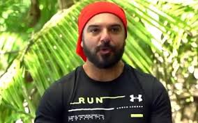 Οι φανατικοί του survivor σίγουρα έχουν αποθηκεύσει τα best of στο σκληρό δίσκο του εγκεφάλου τους. Survivor Triantafyllos Thn Eipe Sthn Maripoza Kai To Twitter Phre Fwtia Alphafreepress Gr