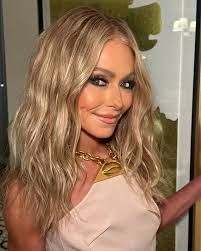 Katrina Eggleston's Instagram, Twitter & Facebook