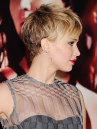 No matter what transition style you choose, it's always important to make frequent visits to your hairstylist. Grow Out Your Hair Like J Law