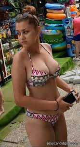 Reddit's creepshots subreddit and most of its conspicuous imitators were banned months ago. Busty Mature Creep Shot Niche Top Mature