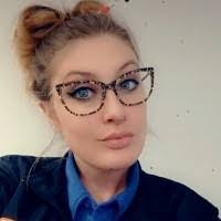 Stephanie Walmsley's Instagram, Twitter & Facebook