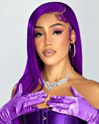 ENVY INCHES 🦚💚 (@envyinches) • Instagram photos and videos