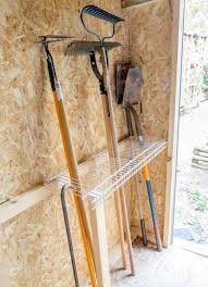 The tools hold by their own weight. How To Organize Large Gardening Tools 30 Ideas And Diy Storage Solutions