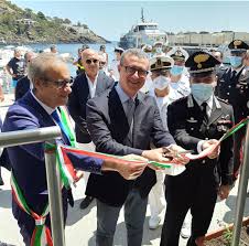 Rispondi con il tuo commento annulla risposta. Ustica Inaugurata La Nuova Stazione Marittima Realizzata Dalla Regione Cordaro Grande Operazione Ilsicilia It