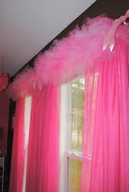 30 Gardinendekoration Beispiele Die Fenster Kreativ Verkleiden Madchen Vorhange Dekoration Schlafzimmer Madchen
