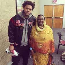 Single mothers celebrity news j cole mother beyonce celebrities rihanna celebrity gossip baby photos. Marwan On Twitter J Cole And Abbas S Mom Toub Http T Co Lkzvhmbesp
