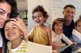 Finde hier cristiano ronaldo kids deals online, immer billig bei vergleiche.de. Cristiano Ronaldo S Busy Life With Kids And Girlfriend Georgina Rodriguez Unseen Videos 2021