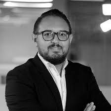 Kenneth Segal's Instagram, Twitter & Facebook