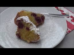 1, 5 l wasser in den mixtopf füllen und varoma® aufsetzen. Thermomix Tm 5 Saftiger Kirsch Marzipan Kuchen Aus Dem Varoma Thermiliscious Thermomix