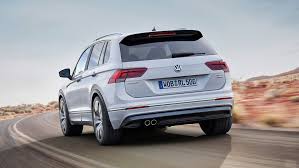 faʊ̯ ˈveː ()), is a german motor vehicle manufacturer founded in 1937 by the german labour front, known for the iconic beetle and headquartered in wolfsburg. Vw Tiguan R Line Spoiler Kann Wegfliegen Auto Motor Und Sport