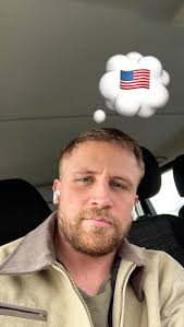 I'm back in America in 4 days and it's all I can think about!!! America,  I'll see you SOON!!! 😎