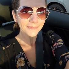 Danielle Caouette Brua (skinmyknee)