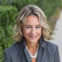 Tracy Clancy's Instagram, Twitter & Facebook